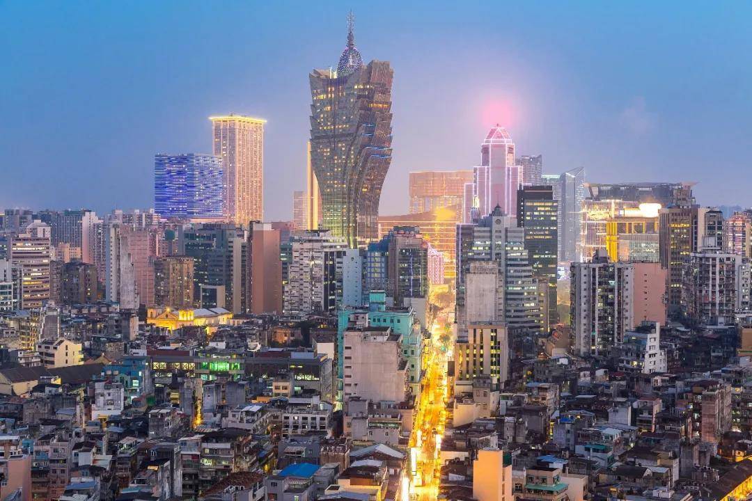 2024澳门今晚开特马开什么_都市沉浮超前更新最新,实地研究数据应用_OP99.72.31
