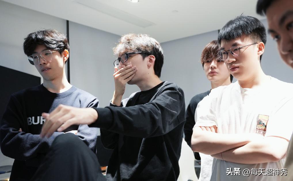 WBG与BLG电竞巅峰对决，一场不容错过的较量！