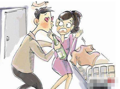 女子遭遇醉汉入室强吻，巷弄深处的惊魂记