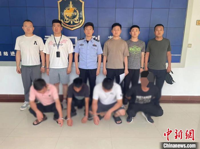 新警四个月内擒获24名嫌疑人，变化中的自信与成就感展现勇敢追梦之路