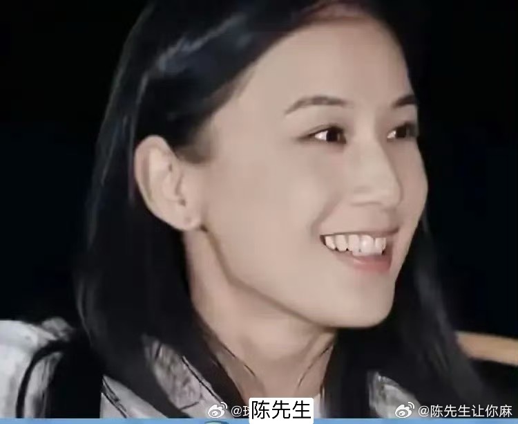 黄圣依重拾幸福，离婚阴霾散去，重拾幸福时刻