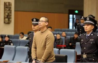 男孩考18分被父亲刺死传闻辟谣，呼唤理性教育与自然之旅的反思