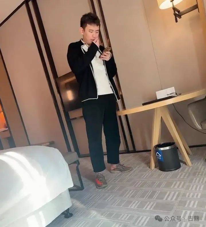 听泉鉴宝与北大校友身份的真相揭秘，否认与迷雾中的探索