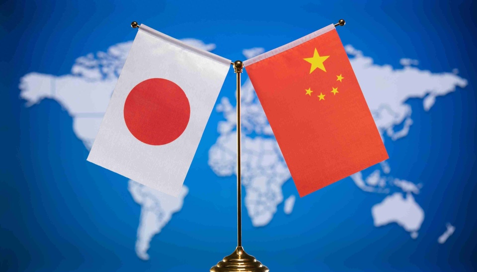 石破茂在东盟峰会上的表态，聚焦前沿科技，不提及亚洲版北约的未来发展之路