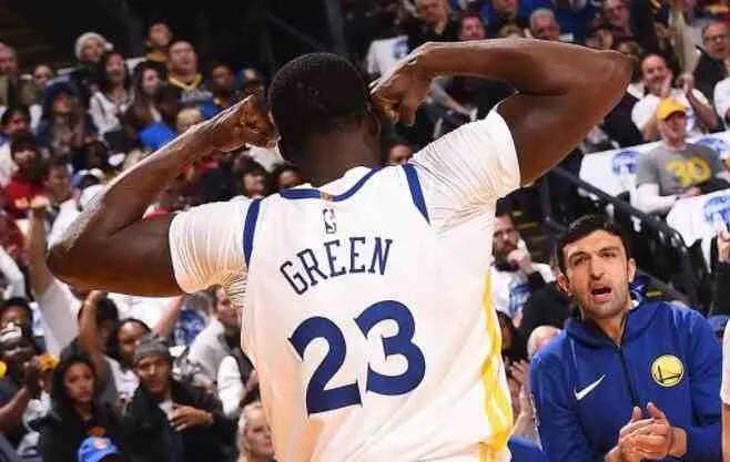 NBA传奇射手丹尼格林宣布退役，回顾其辉煌的篮球生涯