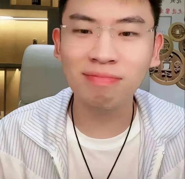 听泉鉴宝与北大毕业传闻，校友回应并非事实