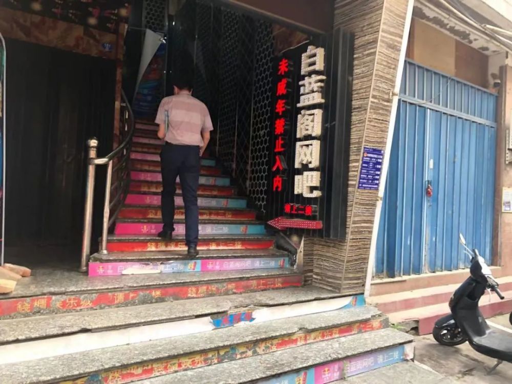 特朗普要求军机军车保驾护航，权力体现还是实际需求的探讨？
