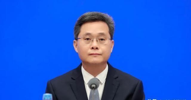财政部主要负责人齐聚现场，时代的见证与决策力量