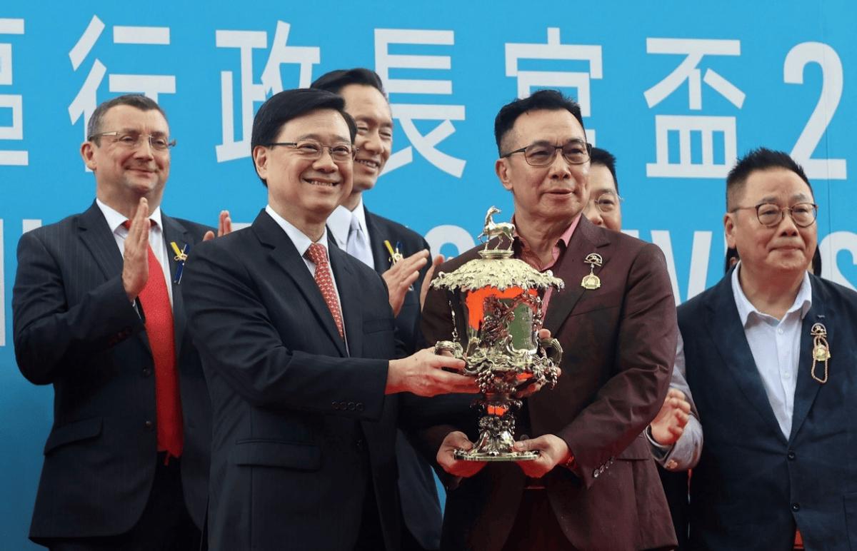 2024香港全年免费资料,实效性解答策略_简洁集40.168