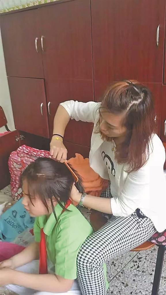 特教老师小巷嫁衣店织就盲人女孩幸福红妆