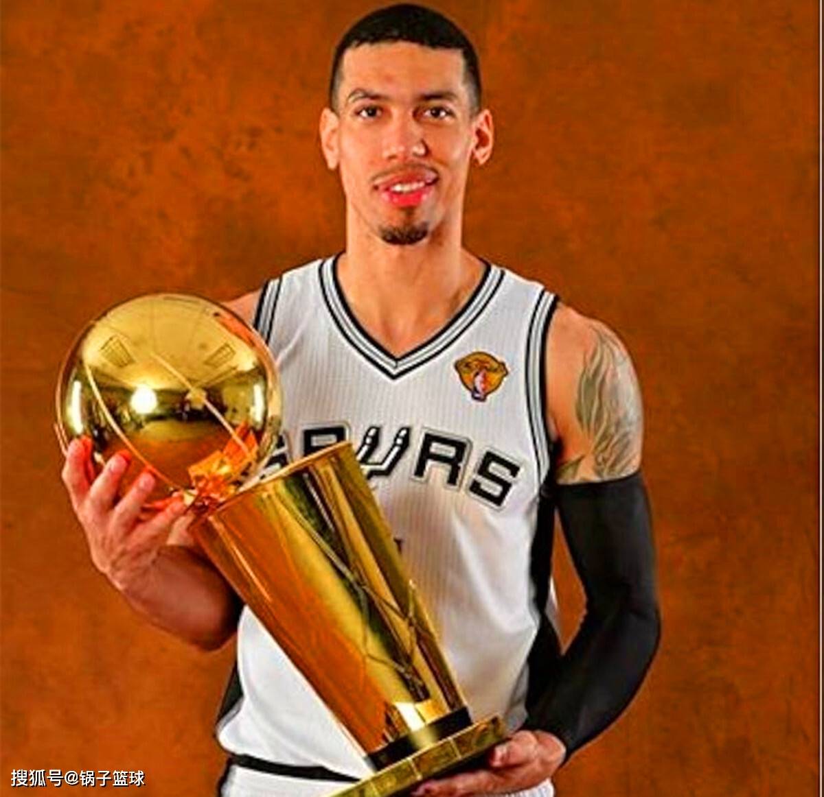 NBA神射手丹尼格林宣布退役，科技新纪元浪潮再起