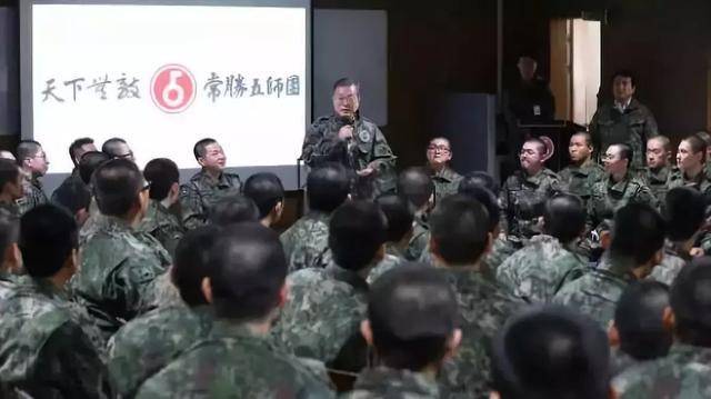 韩军加强防卫态势及小巷神秘小店探秘