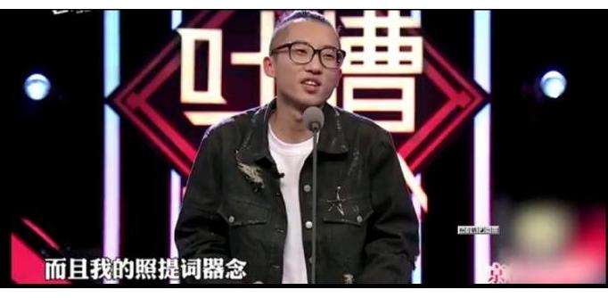 岳云鹏国外演出提词器故障，寻找内心平静的喜剧之旅