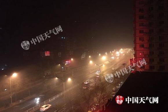 能见度低于1千米
