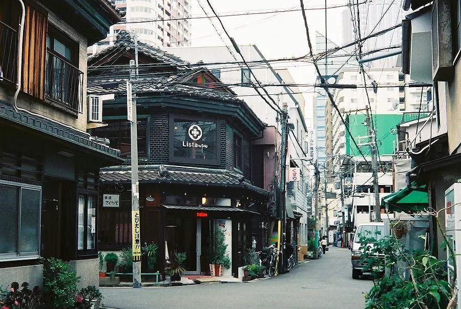 煤矿特殊工种退休最新规定与巷弄深处特色小店探秘揭秘