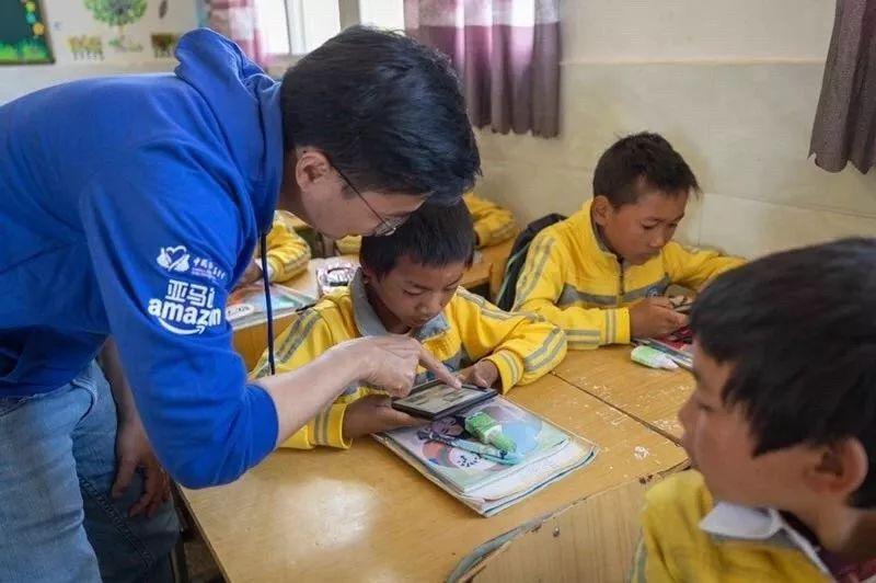 Kindle最新温馨故事，传递爱与陪伴的力量
