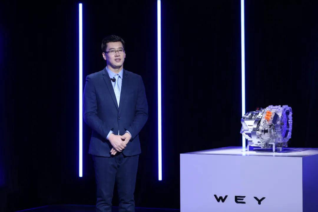 何晟铭科技新品引领智能生活新潮流，最新消息震撼登场