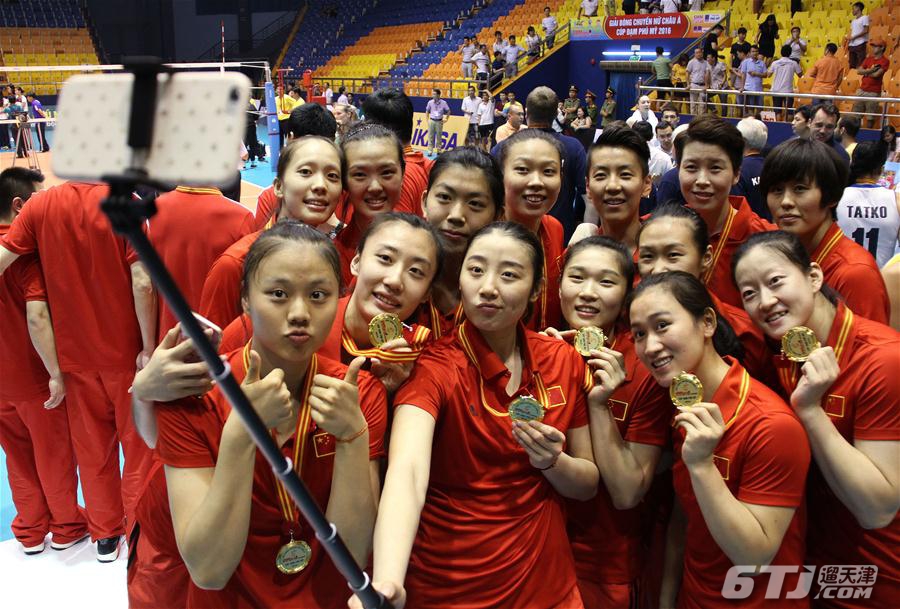 学习变革的鼓舞与自信的力量（或可简化为“哈萨克斯坦学习变革鼓舞力量”）
