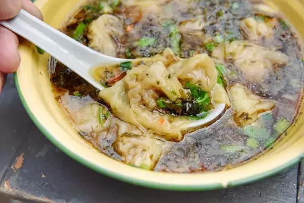高能环境新动态，小巷特色小店成隐藏宝藏