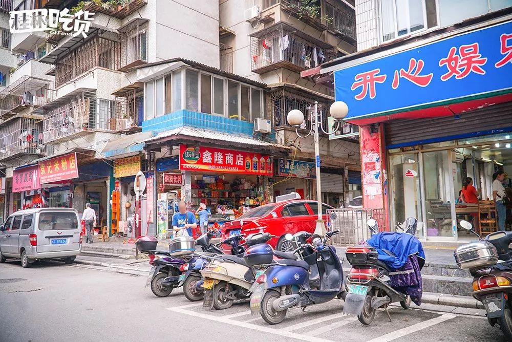 昆山油价最新动态与巷弄深处小店探秘