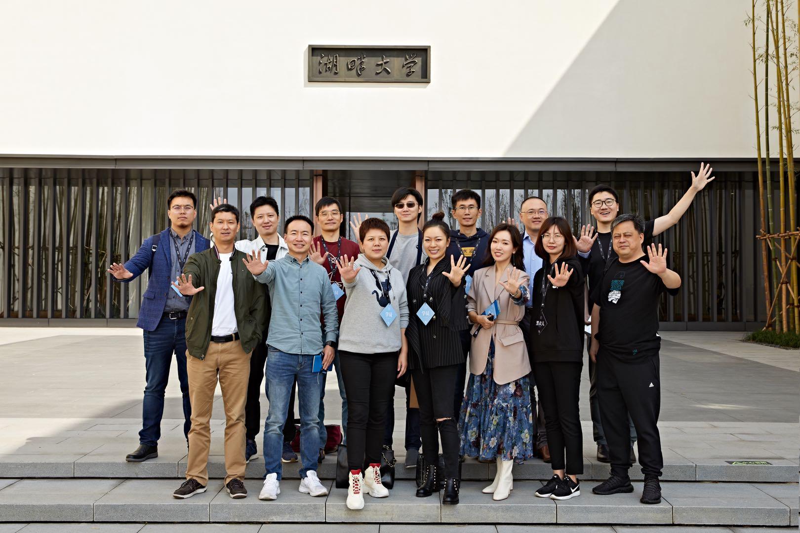 沈鹏书法最新价格，科技与艺术的交汇之美