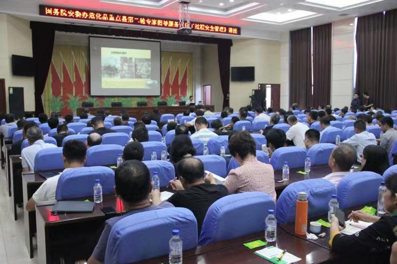 沈阳化工股票最新动态，小巷深处的化工魅力与美食宝藏揭秘