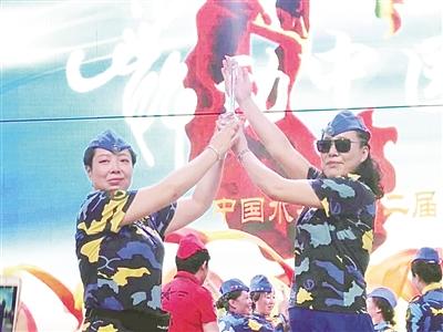 最新社交舞，舞动传递温情纽带的力量