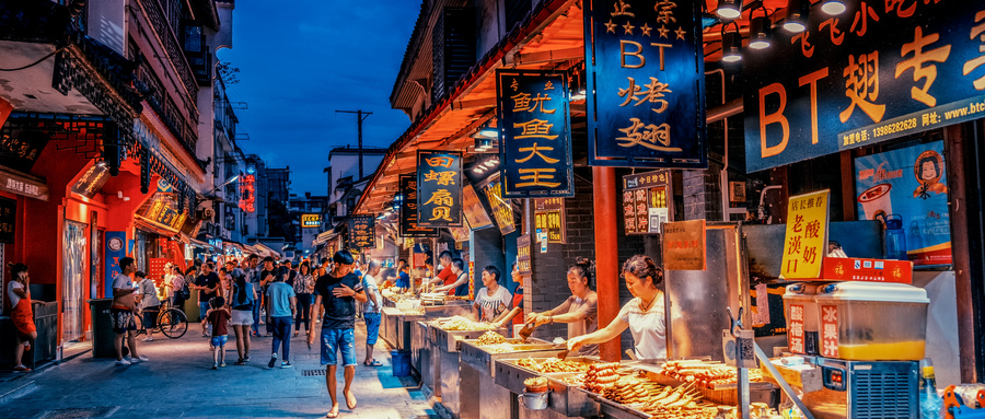宜兴夜市最新繁华，夜生活魅力的重现