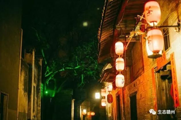 深蓝儿童最新探索，小巷中的隐秘宝藏