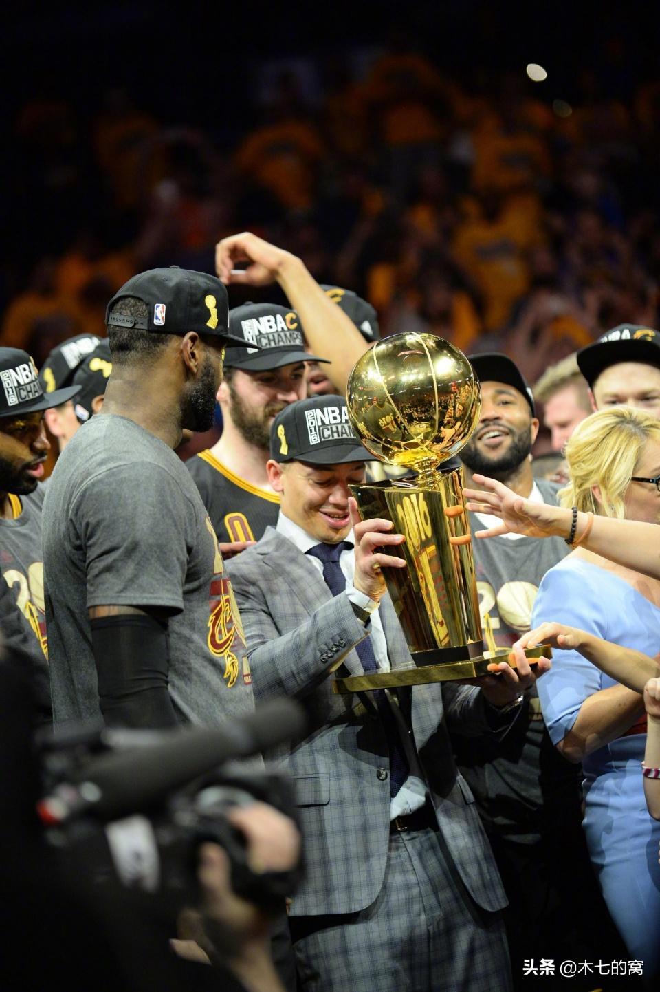 NBA新闻速递，篮球场上的温情与陪伴