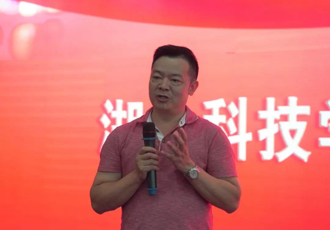百度网盘最新版,百度网盘最新版，家庭与友情的数字纽带