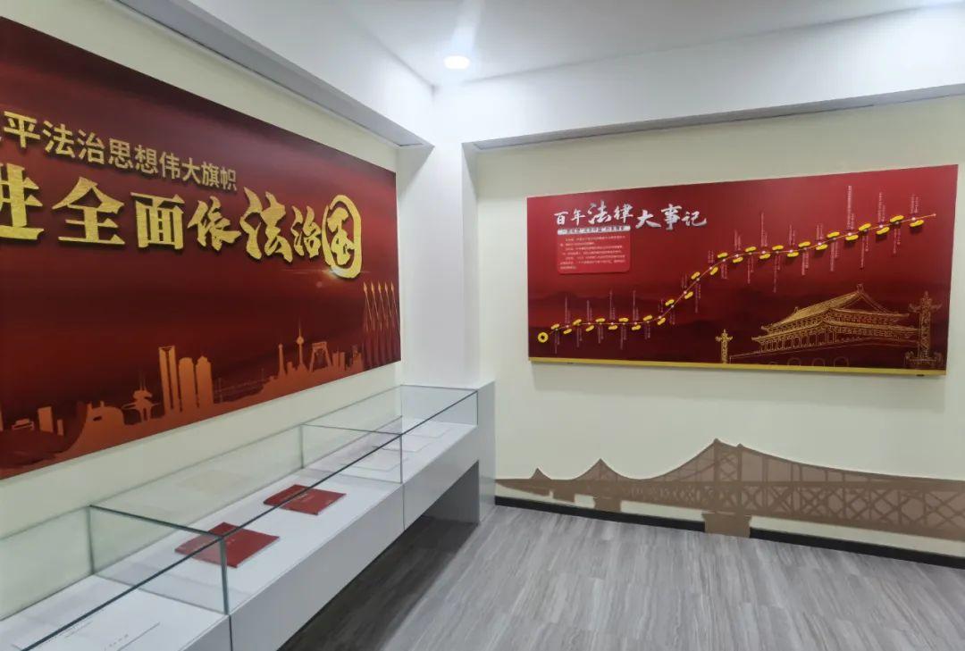 时代印记下的价格与背景探究