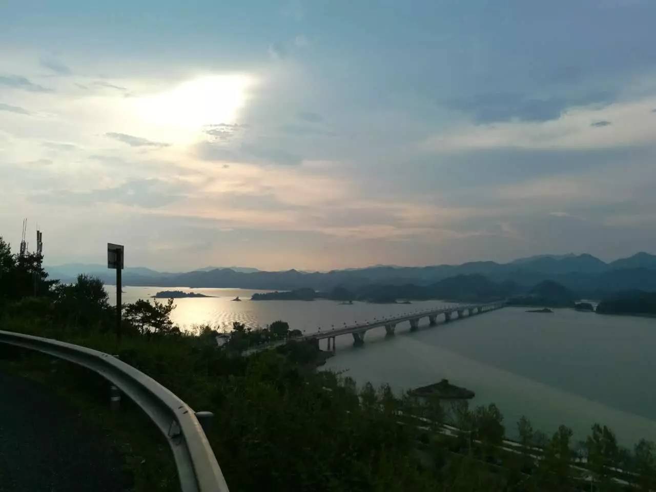 常业军新动态，与自然美景的亲密接触之旅