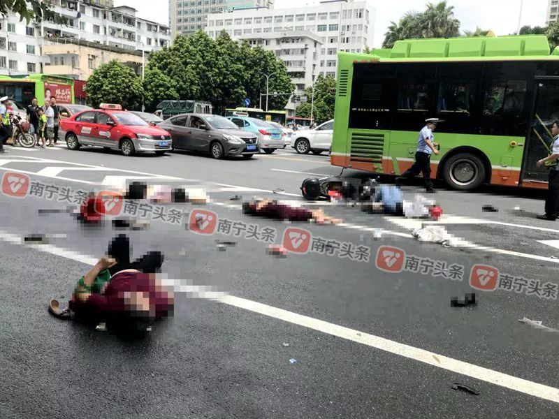 宜昌车祸最新报道更新