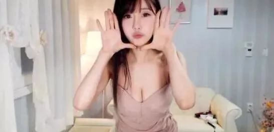 探索现代网络直播新领域的最新四房播播内容揭秘