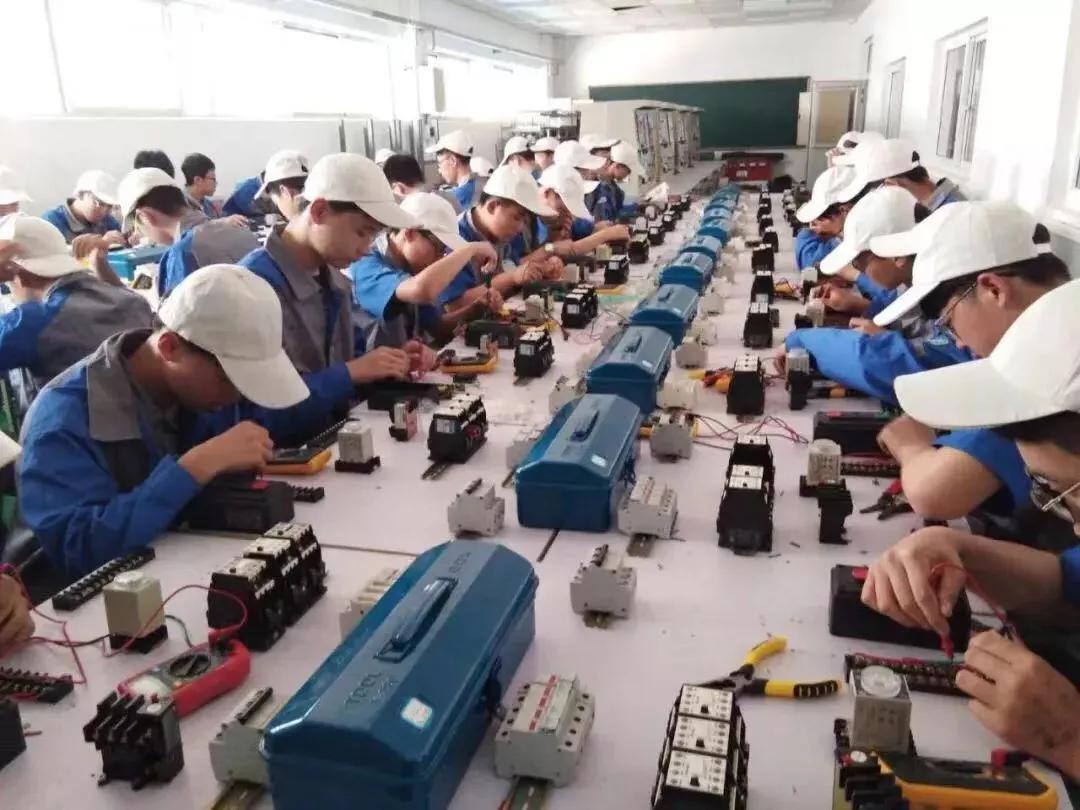 大连重工最新动态深度解析与观点阐述
