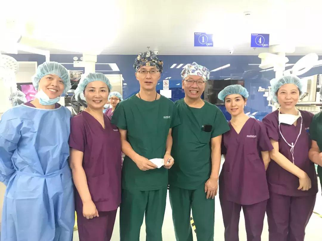 闪婚总裁契约妻，变化中的学习与自信成就之旅