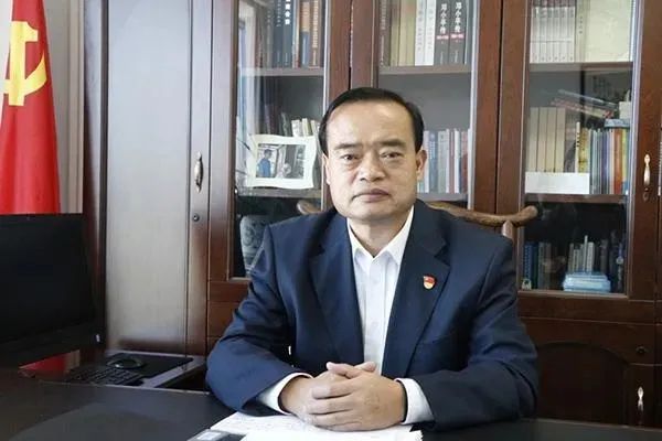 荆州市新任干部汪的日常生活故事揭秘