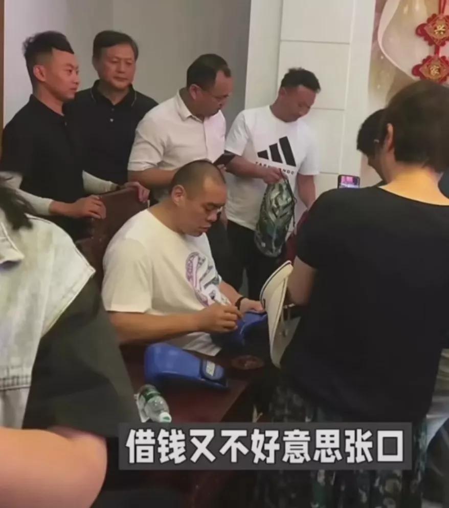 拳王张志磊最新动态，拳击爱好者全方位指南