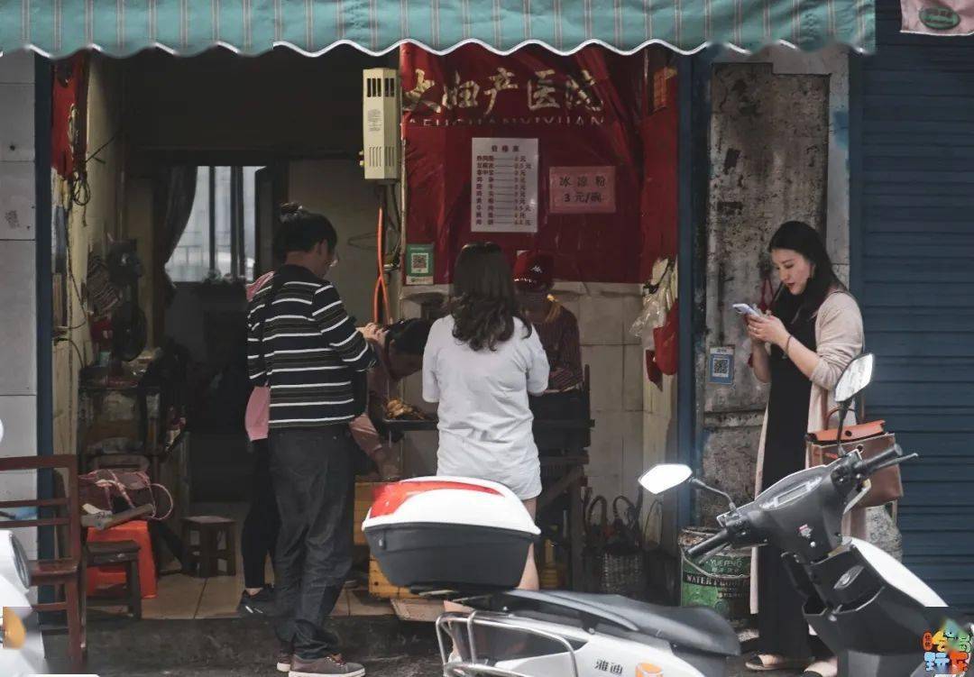 时政播报最新动态与小巷深处的独特小店探秘